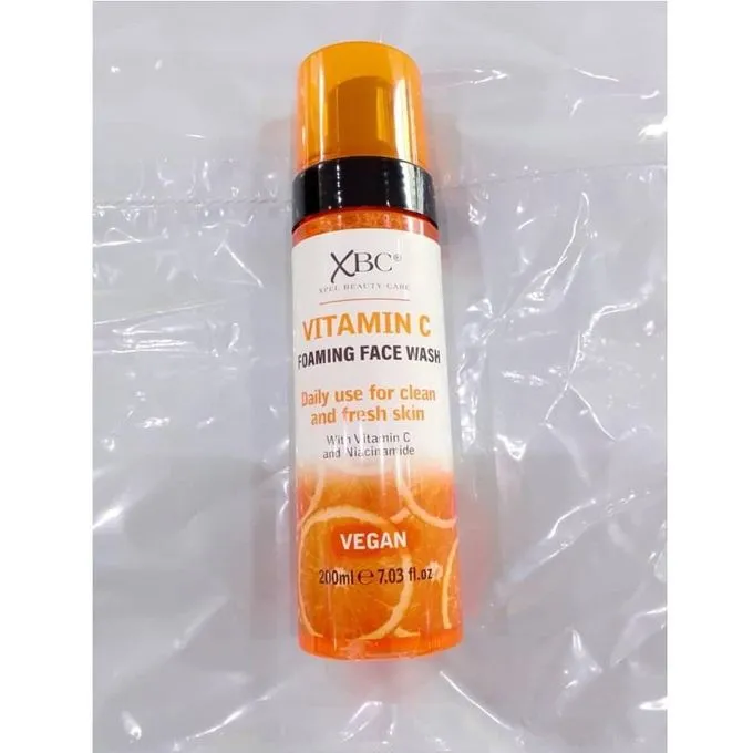 XBC Vitamin C & Niacinamide Foaming Face Wash